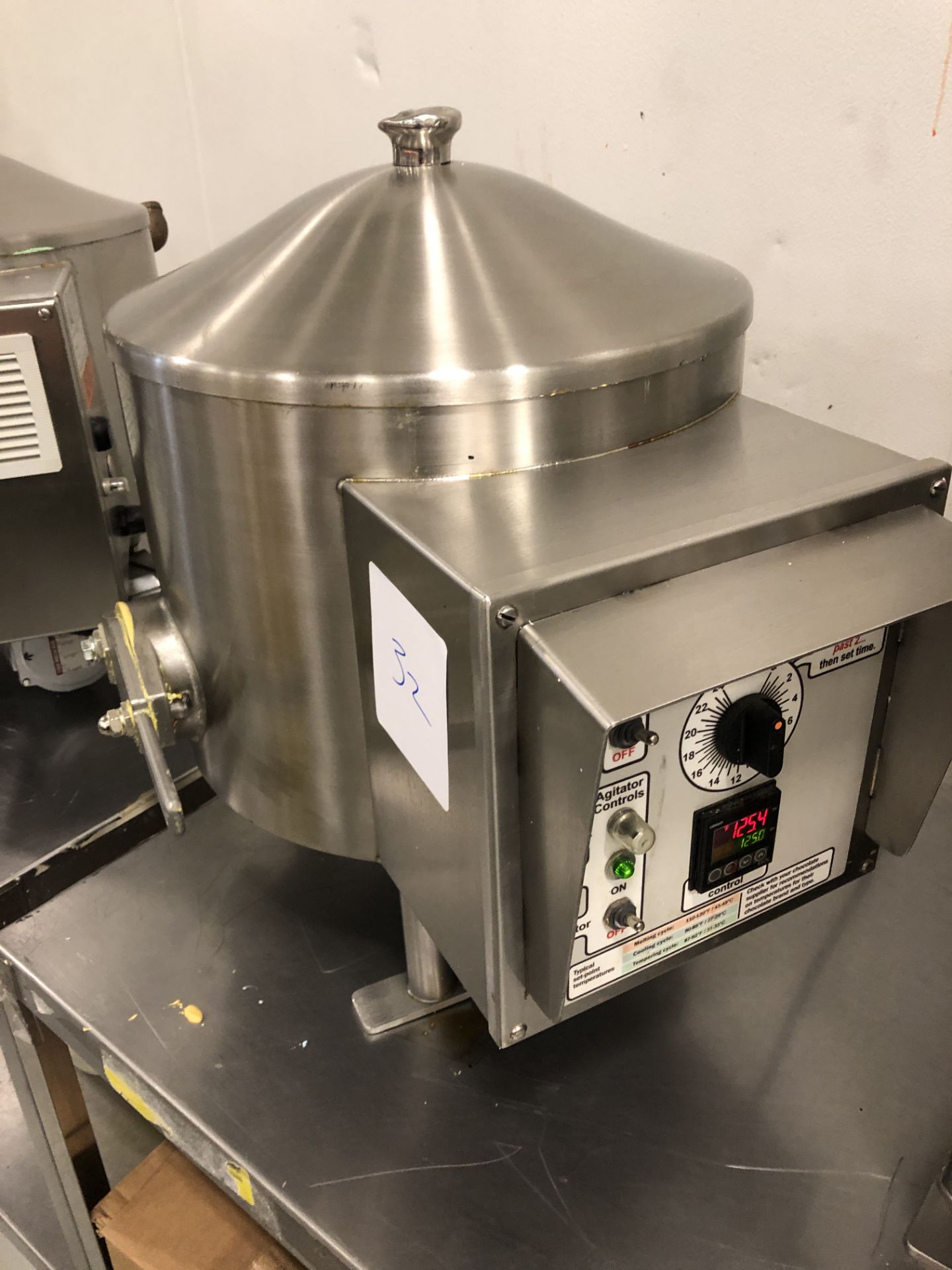 Savage 50-lb Stainless Steel Chocolate Melter, model 0934-40, jacketed and agitated, electrically