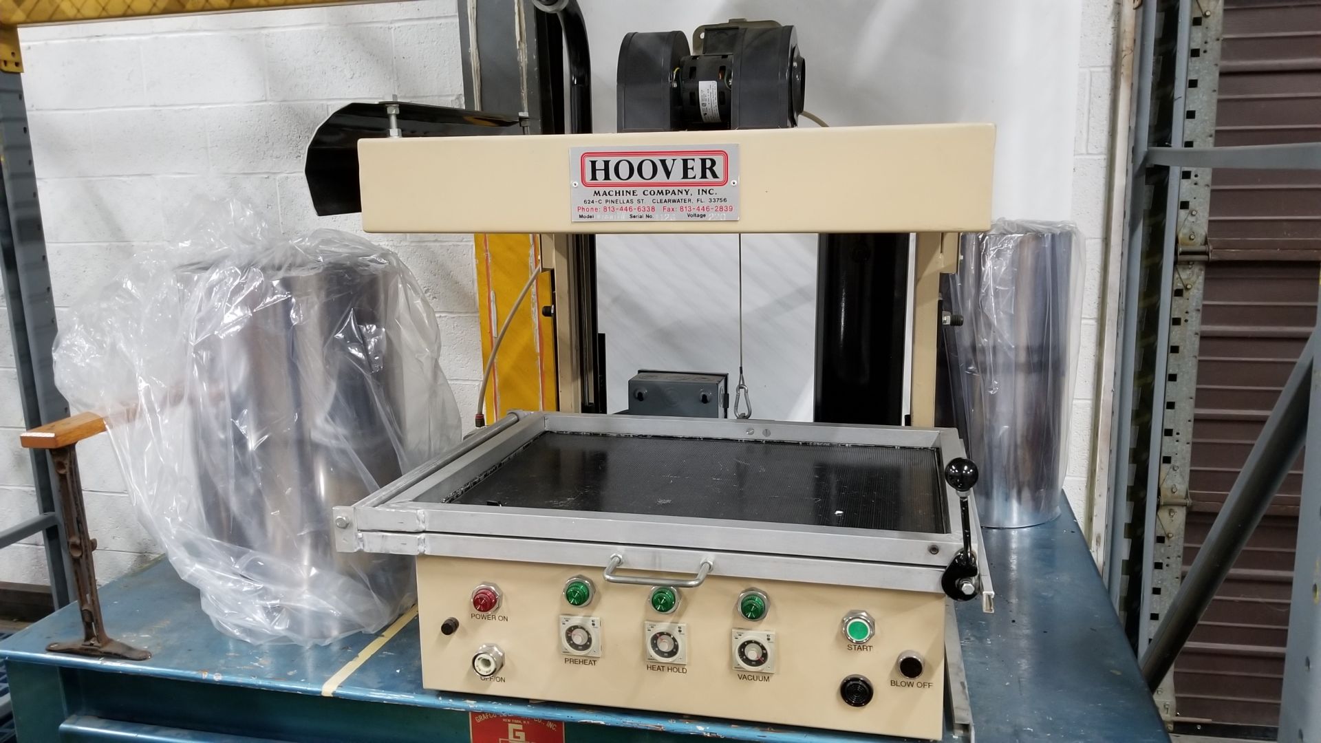 Hoover model Starter Thermoforming plastic mold making machine 18" x 24" range