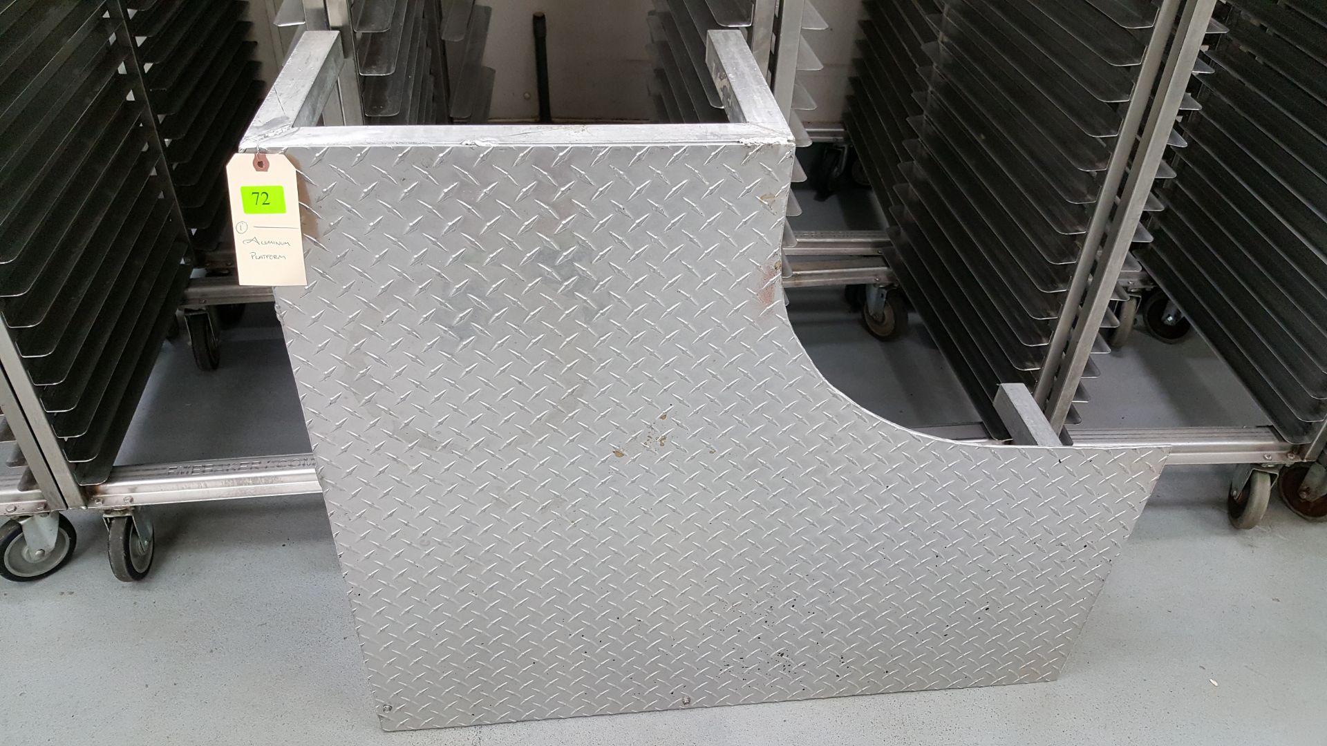 ALUMINUM PLATFORM