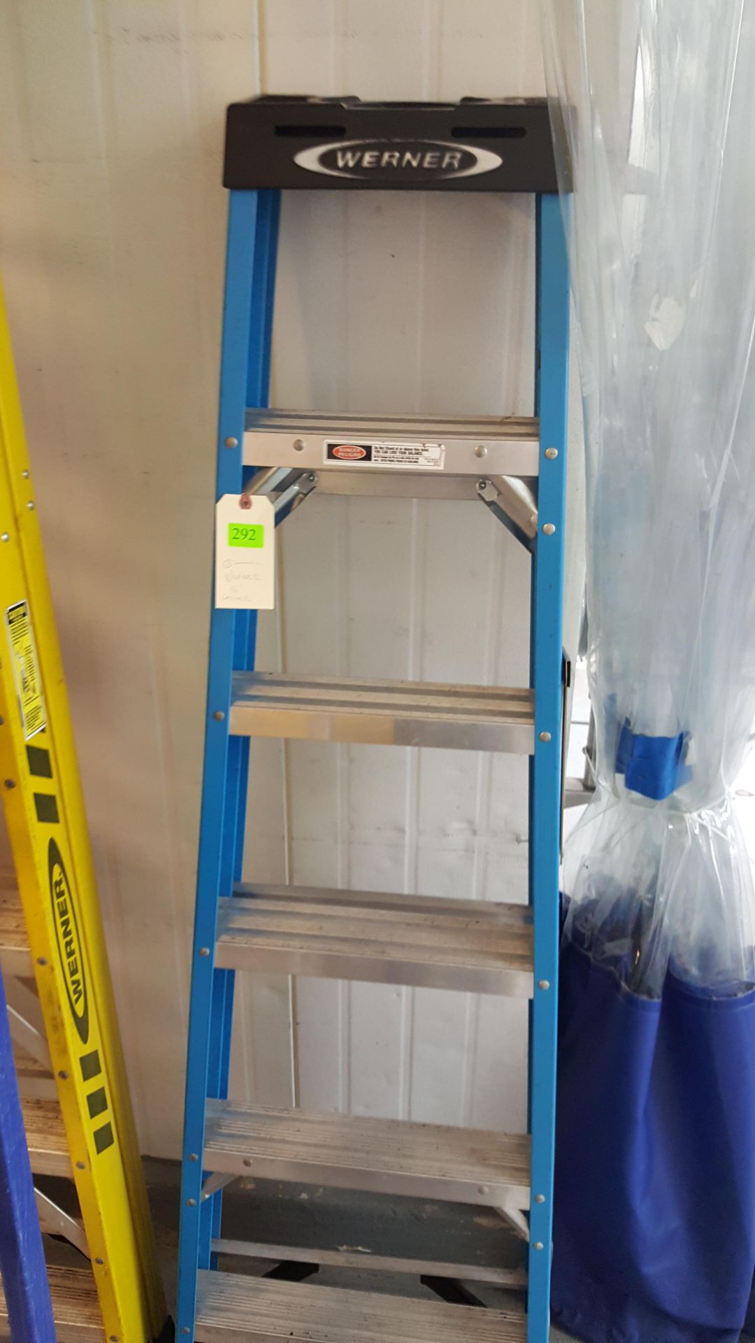 WERNER 6' LADDER