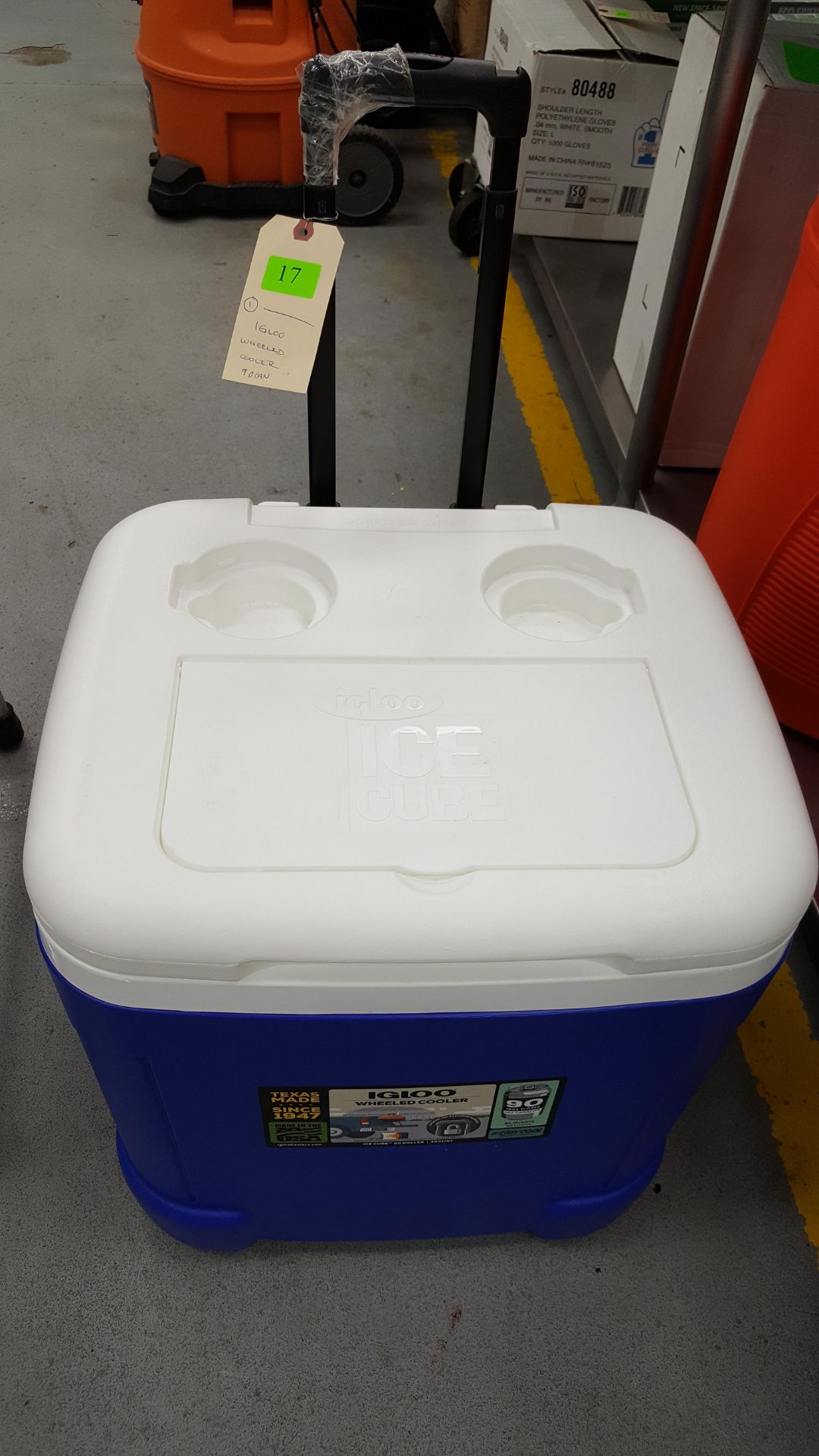 IGLOO WHEELED COOLER 90 CAN