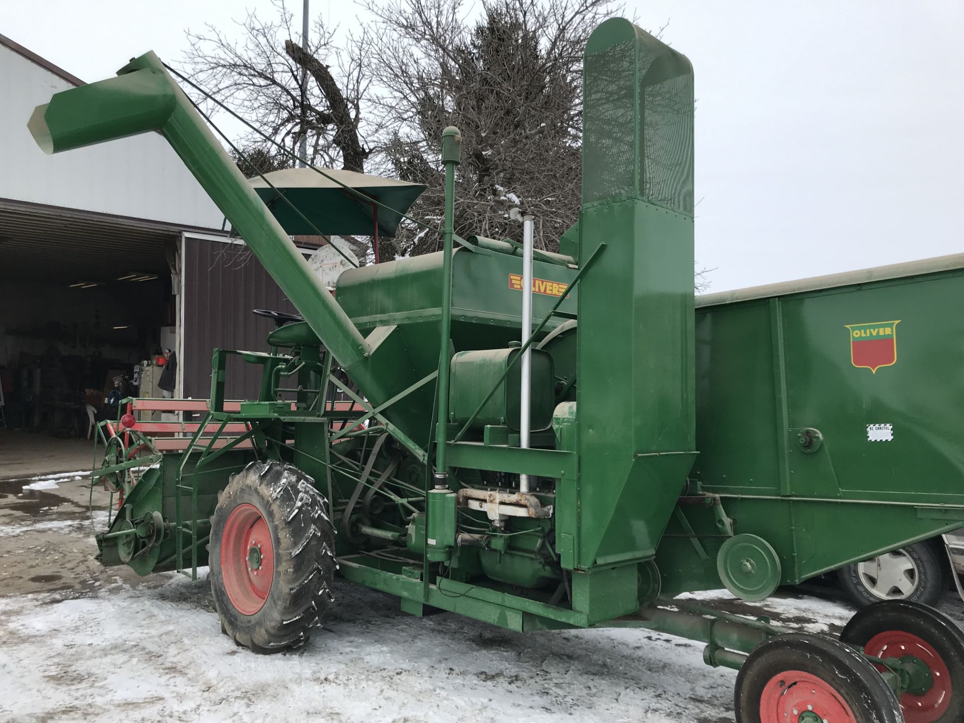 Mdl.33 S#304406, Grain Master Self Propelled Combine, Runs (painted inside & out!) - Image 6 of 8