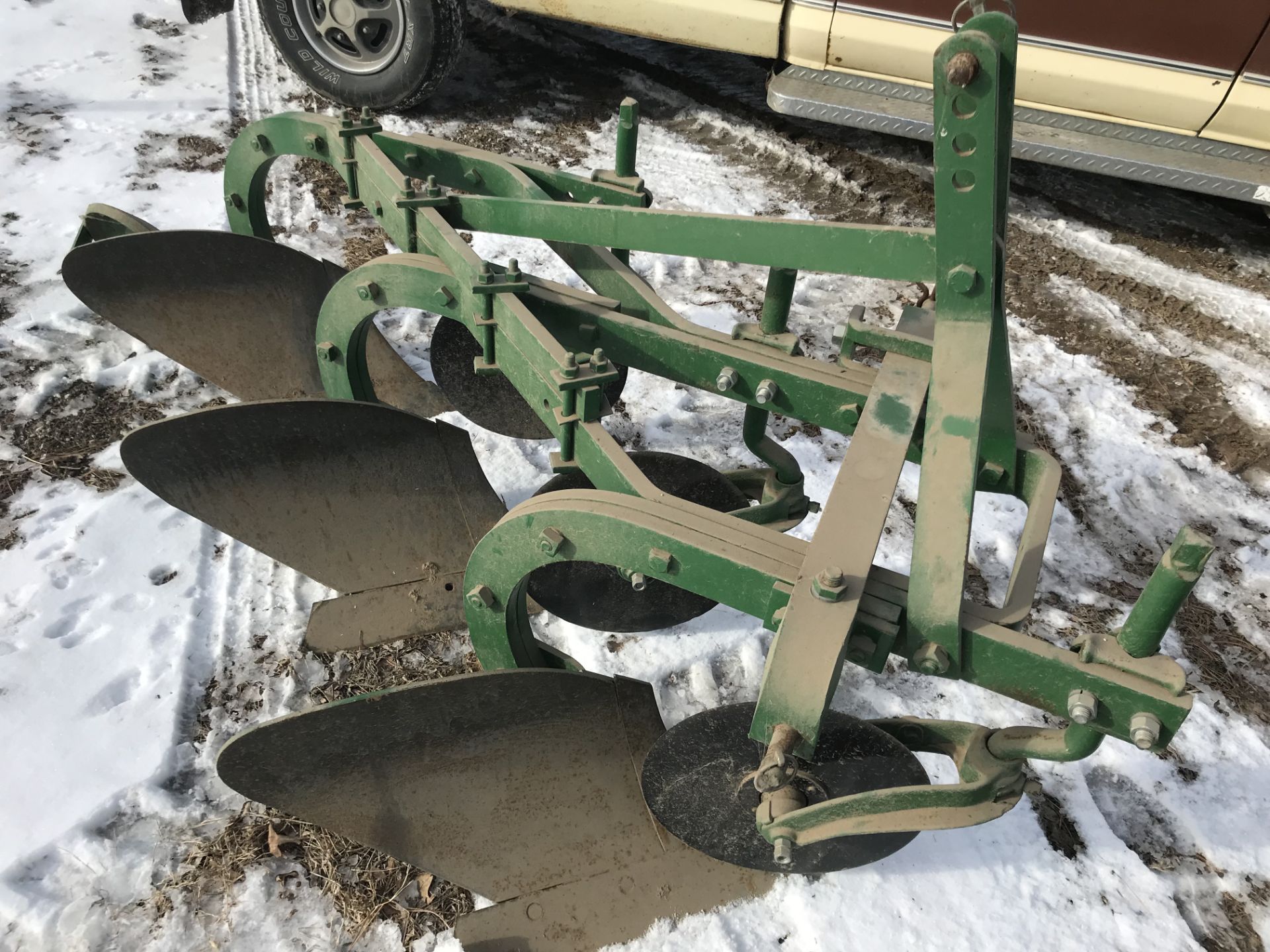 Oliver 3pt 3 Bottom Plow (repainted) - Image 2 of 2