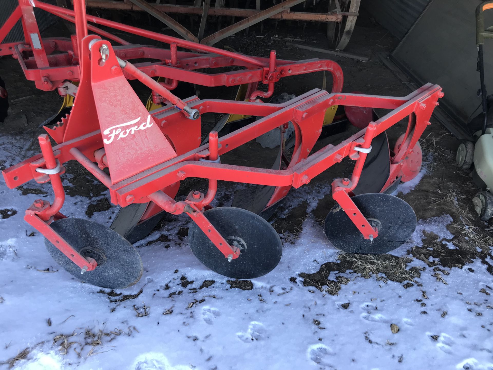 Ford 3pt 3 Bottom Plow (repainted)