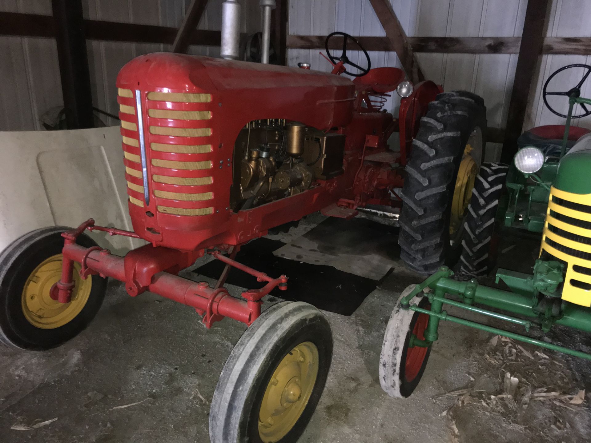 Massey-Harris Mdl.444 S#71434, WF, New Rubber (older restoration) - Image 5 of 9