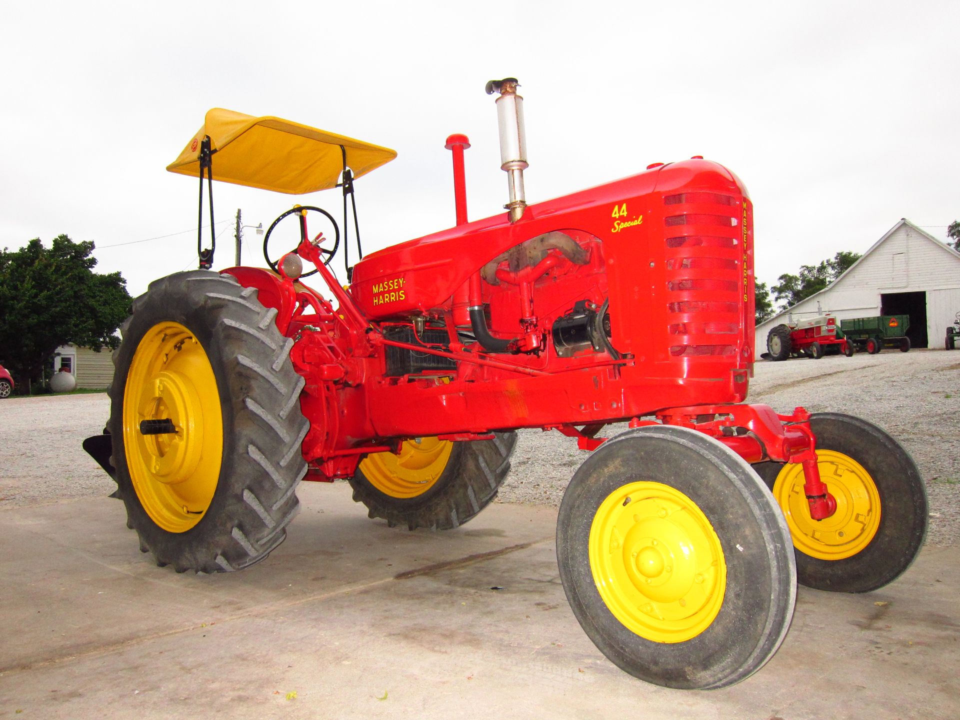 Massey-Harris Mdl.44 Special S#76677IMI, WF, (restored) - Image 4 of 4