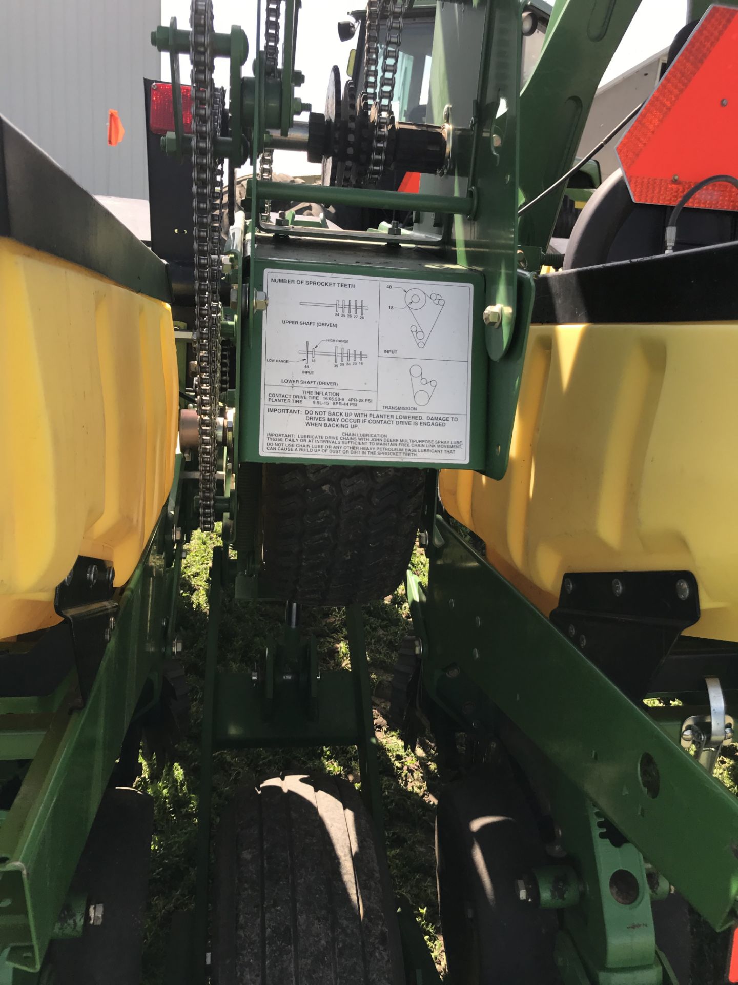 2012 JD 1760 MaxEmerge XP 12RN, VAC, Wing Fold, S#45110, 3 Bushel Boxes, Yetter No Till Openers, - Image 4 of 13