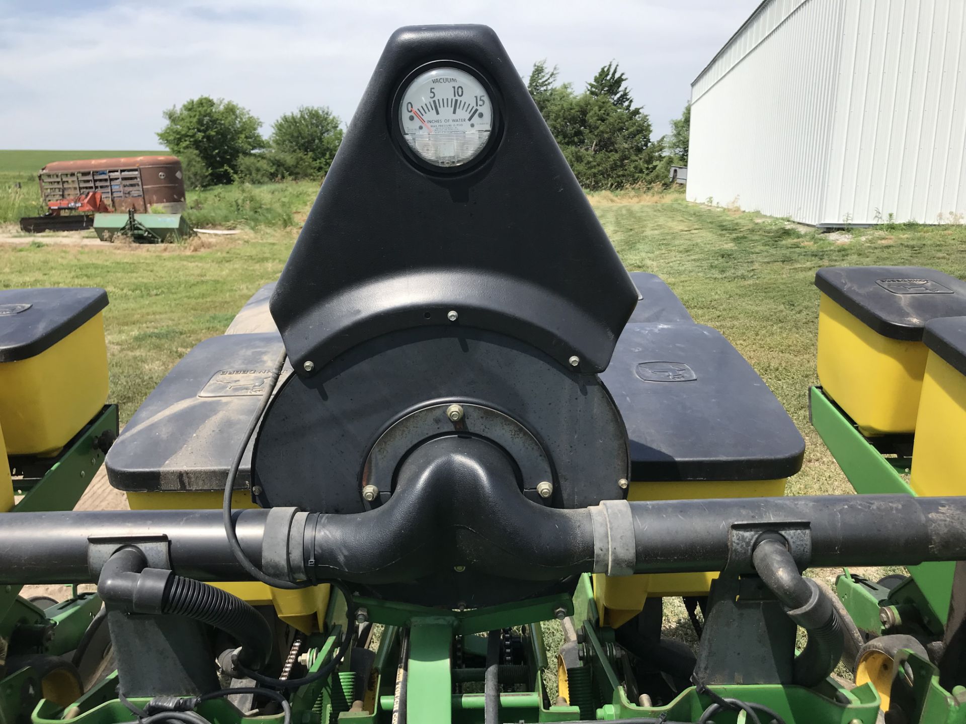 JD 7200 6RN MaxEmerge 2 PT Planter S#660988, Marlin Row Cleaners w/Monitor (good); - Image 10 of 11