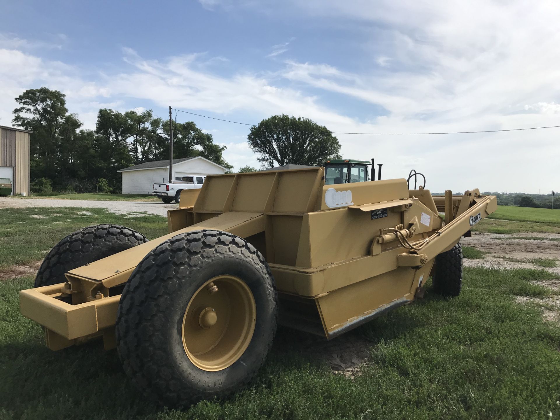 2012 Toreq 9000 S#9-4084, PT, 9 Yard w/HD Frost Blade, 16.9x24 Rears, 13.50-16.1 Front Tires, Like - Image 4 of 16