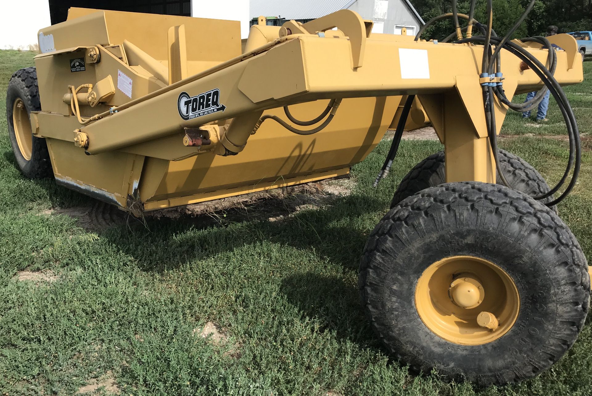 2012 Toreq 9000 S#9-4084, PT, 9 Yard w/HD Frost Blade, 16.9x24 Rears, 13.50-16.1 Front Tires, Like - Image 3 of 16