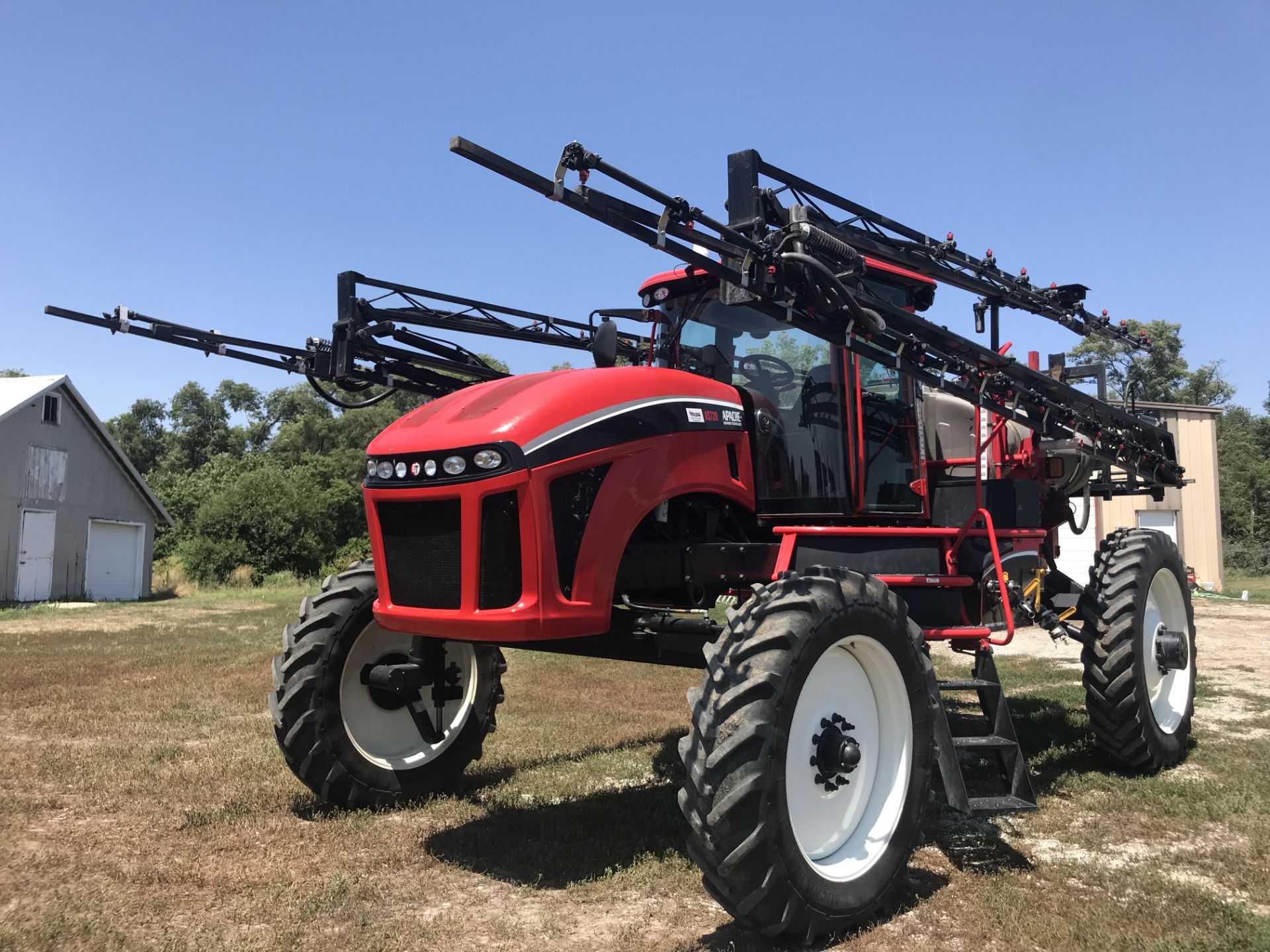 2014 Apache AS720, 6.7lt Cummings Diesel, S#9140706, 750gal Poly Tank, 60/90' Booms, Auto Steer & - Image 2 of 30