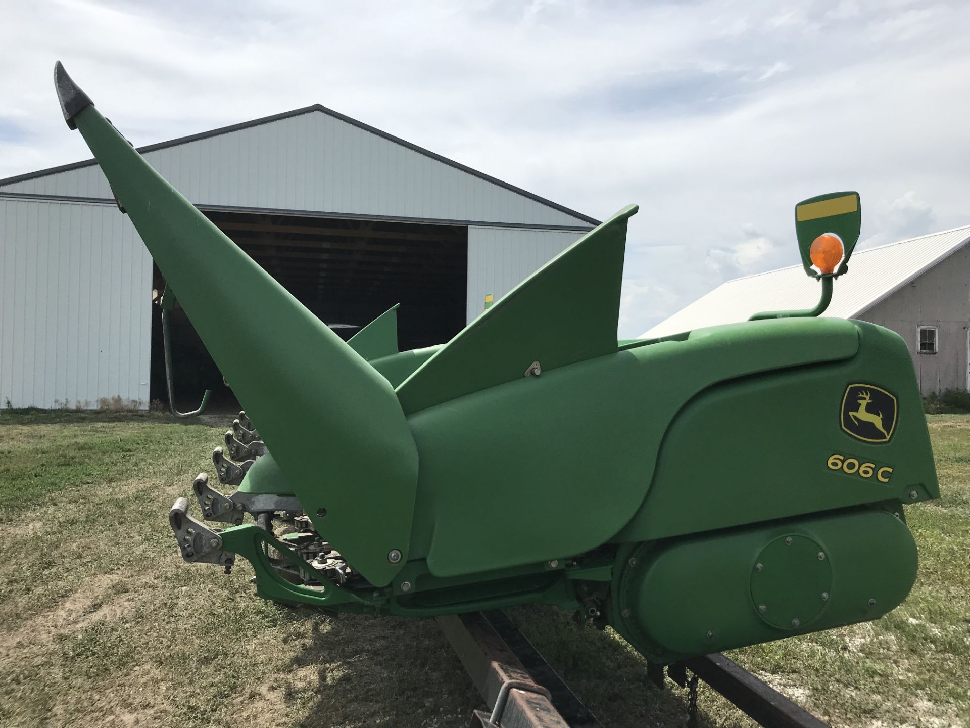 2010 JD 606C 6RN Ploy Corn Head, Hyd, Deck Plates, Header Height Sensing, Single Point Hook-up,