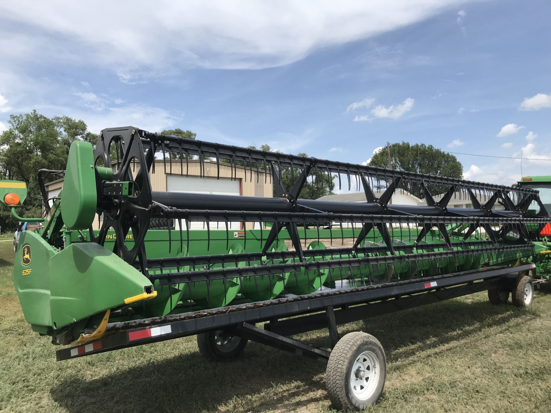 2011 JD 625F Hydra Flex, S#0740923, Poly, Full Width Fingers, Single Point Hook-up, Stubble & - Image 2 of 7