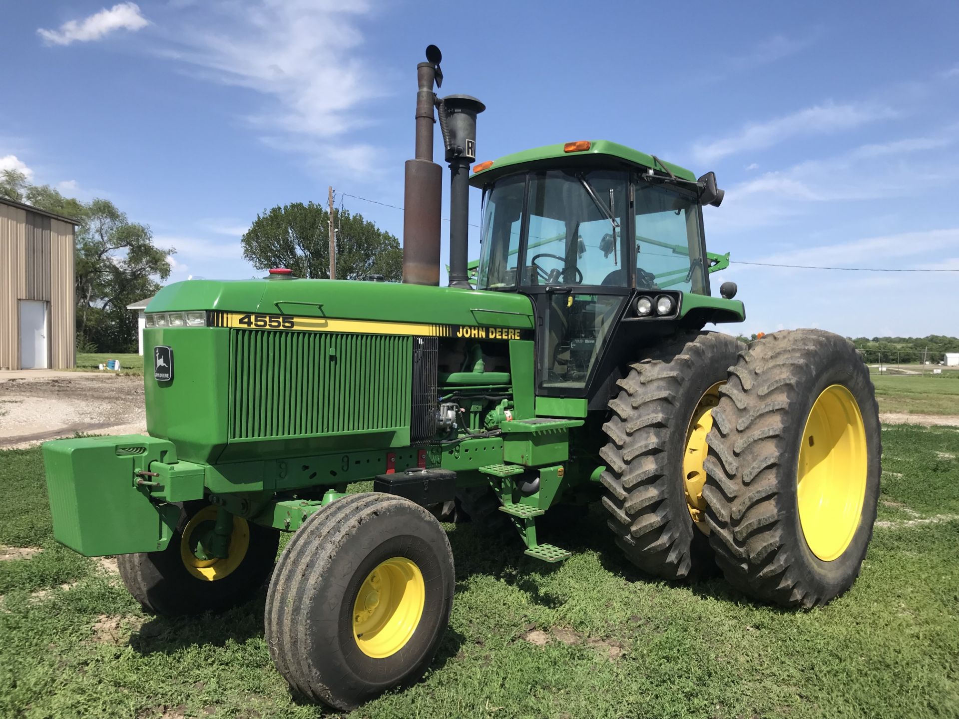 JD 4555 S#3479, Front & Rear Wts, Quad Range, 3 Remotes, 1000 PTO, Good 18.4Rx42 w/Duals, Quick