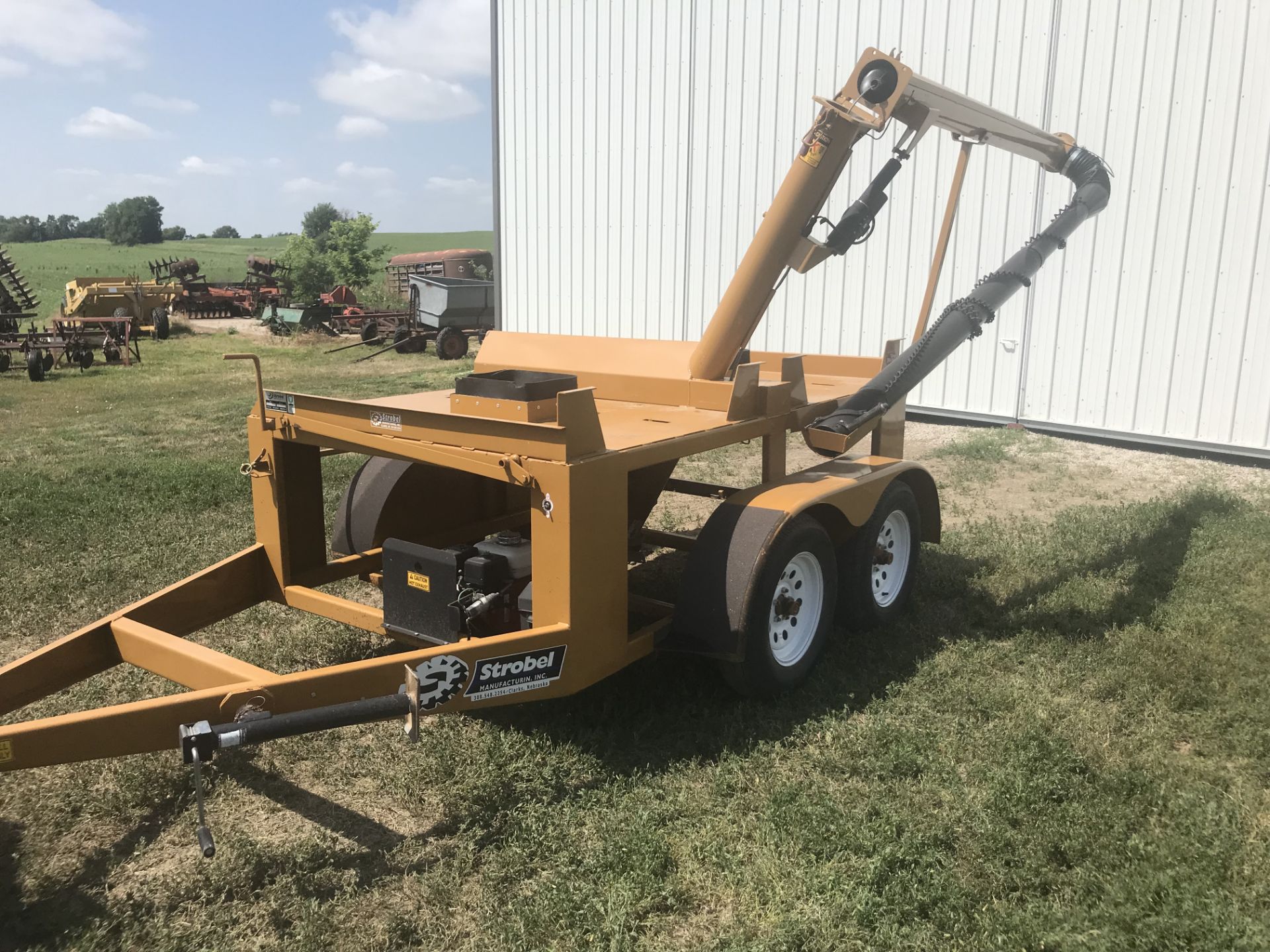 2012 Strobel Mdl.2 Box Seed Tender S#2B122041, Hyd. Fold Auger, Honda GX160 Elec. Start (1 owner).