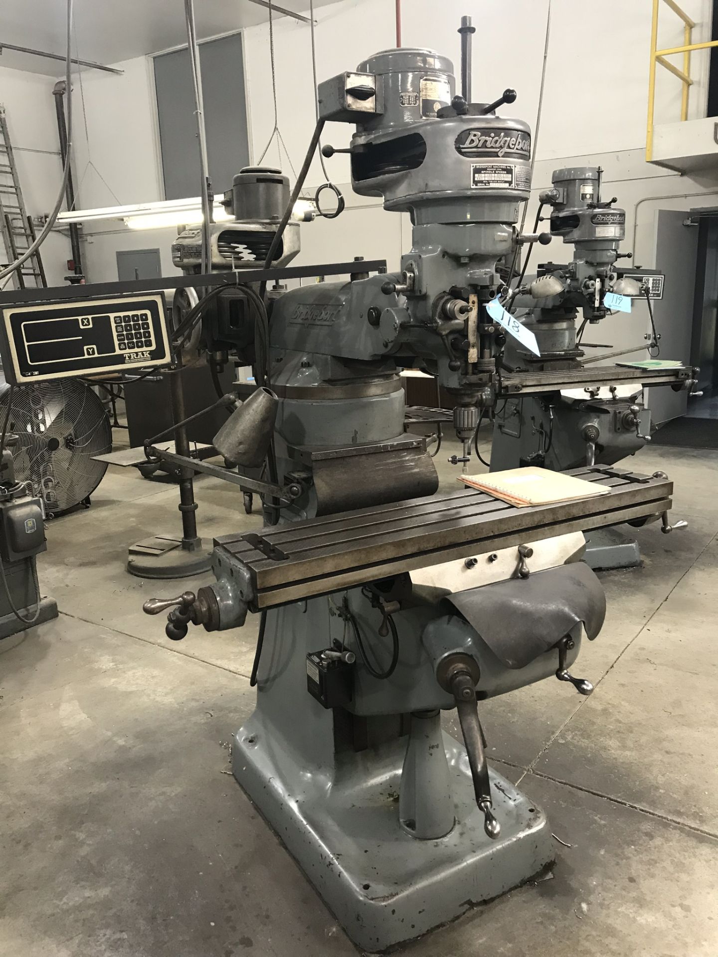 BRIDGEPORT 1-HP Variable Speed Vertical Milling Machine,