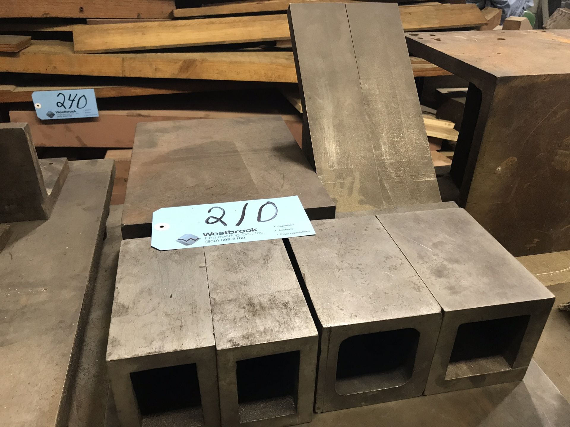 Lot-(5) Riser Cubes with (2) Slant Angle Plates