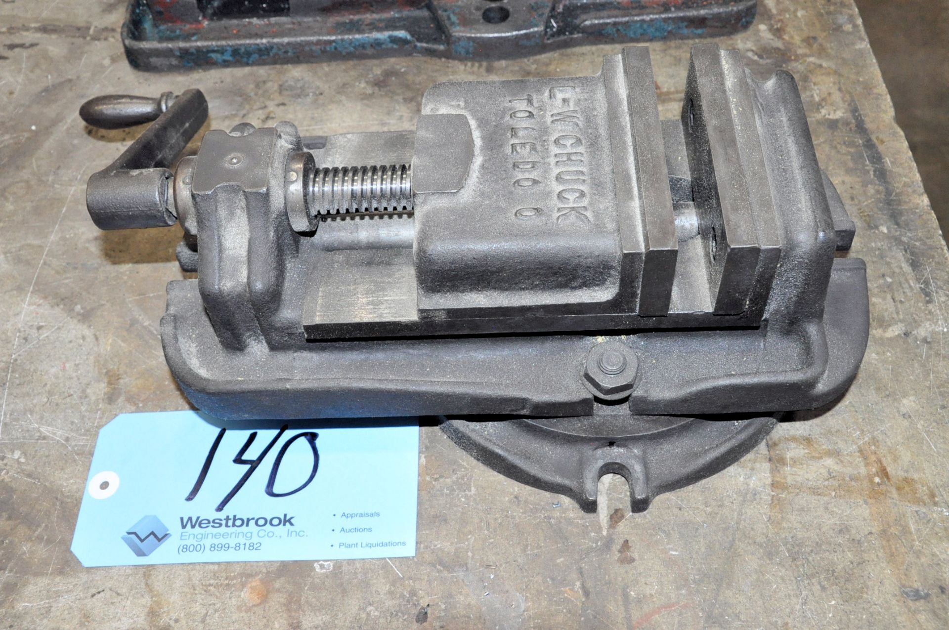 L.W. CHUCK 4-1/2" Machine Vise with Rotary Base