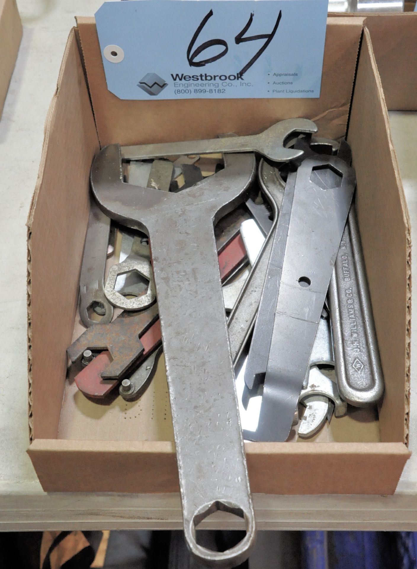 Lot-Custom Wrenches in (1) Box