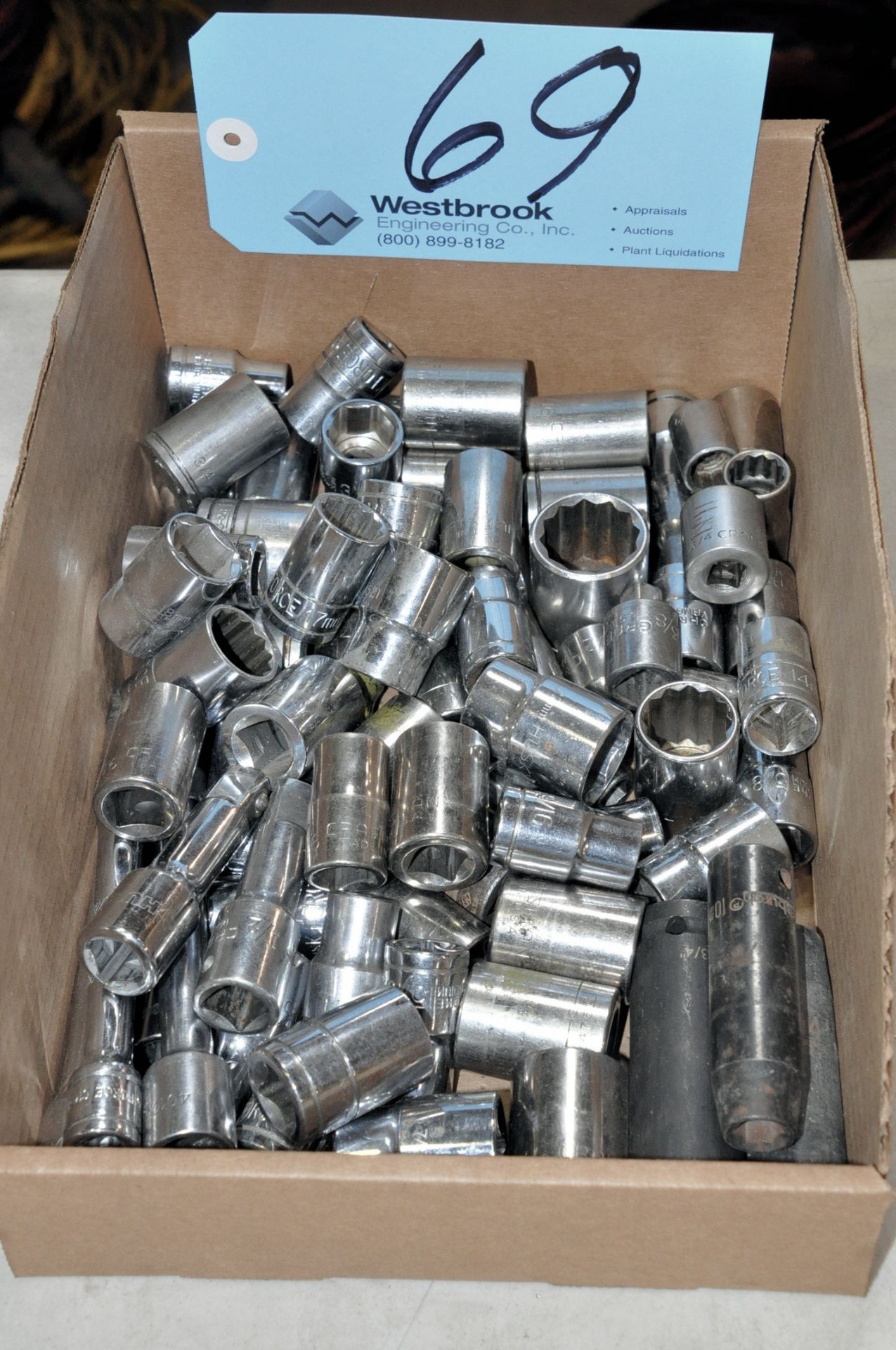 Lot-1/2" Drive Sockets in (1) Box