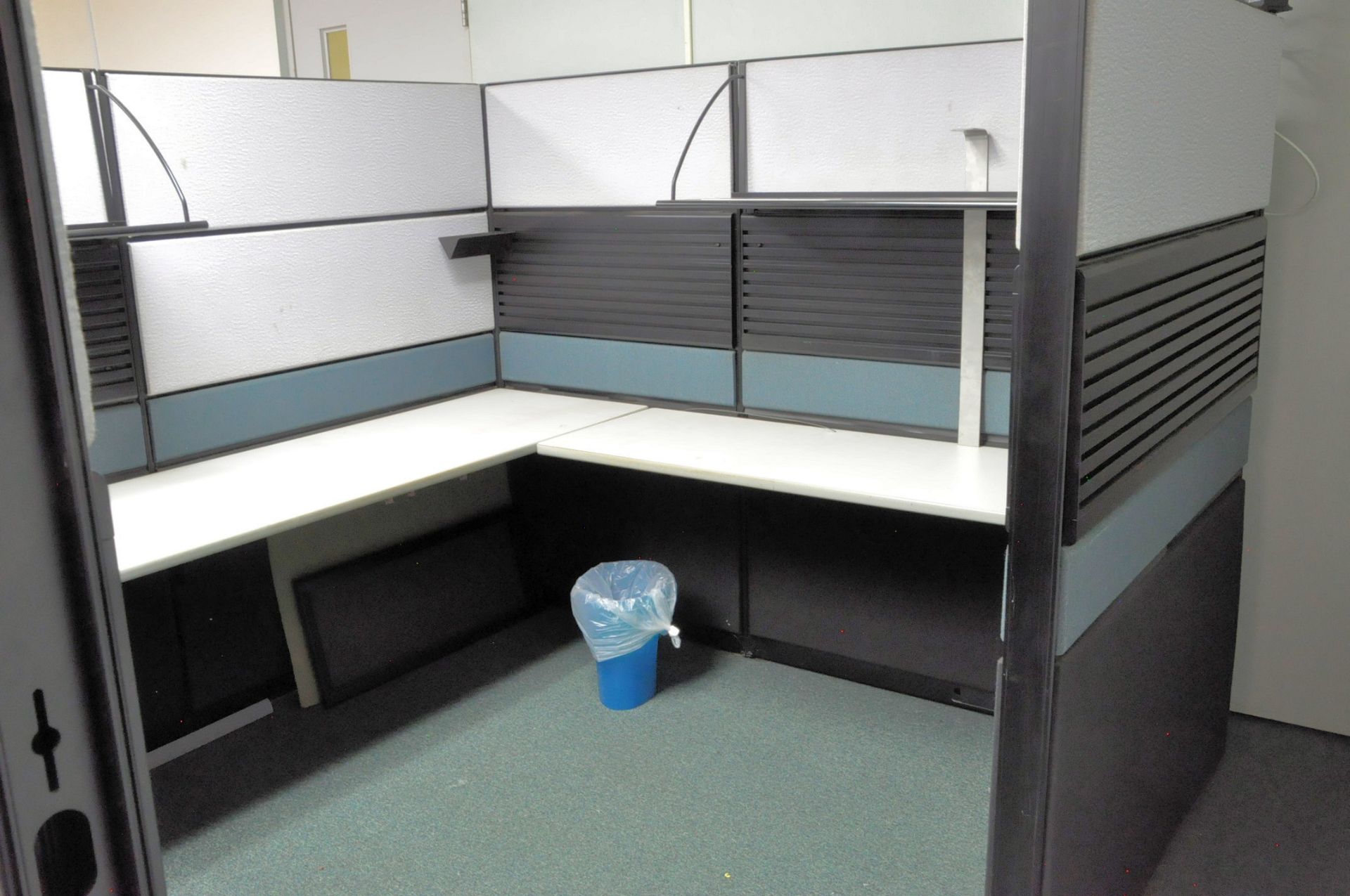 Cubical Partition Work System and Cubicle Panels in (1) Room, (Furniture Not Included) - Image 2 of 3