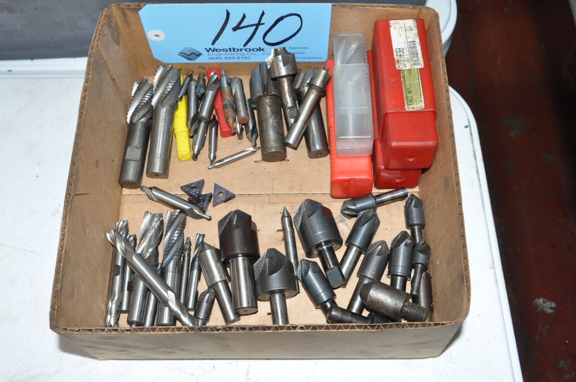Lot-End Mills, Chamfers and Radius Cutters in (1) Box