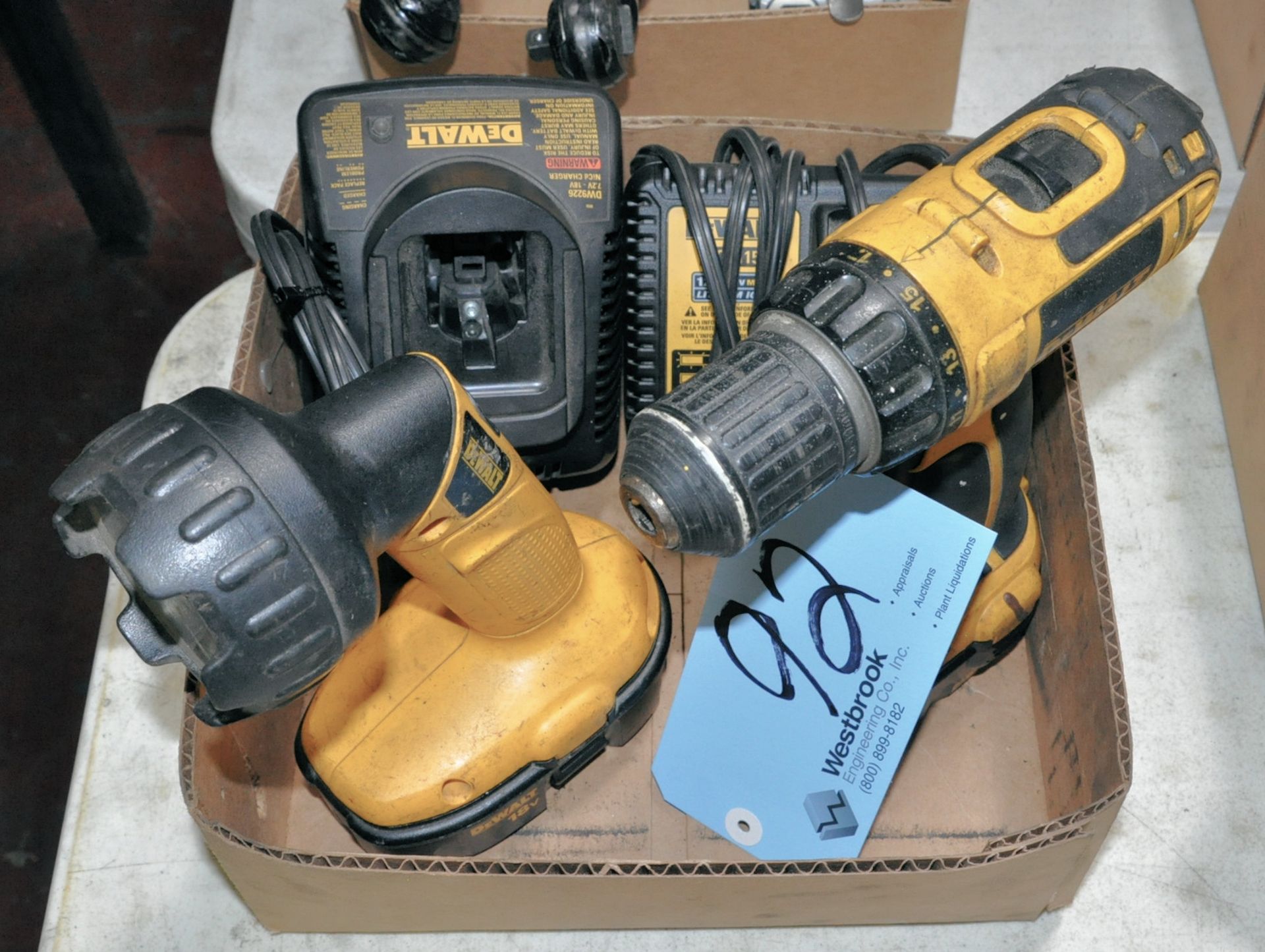 Lot-(1) DeWalt DC742, 12-Volts 3/8" Cordless Drill with Battery, (1)