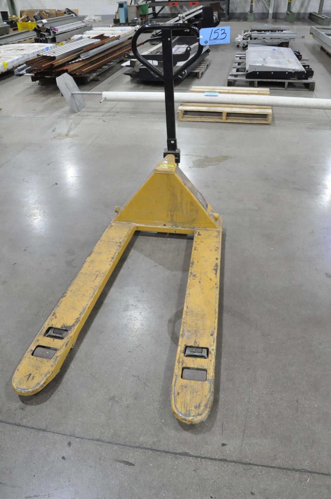 Caterpillar 5,500-Lbs. Capacity Hydraulic Pallet Jack