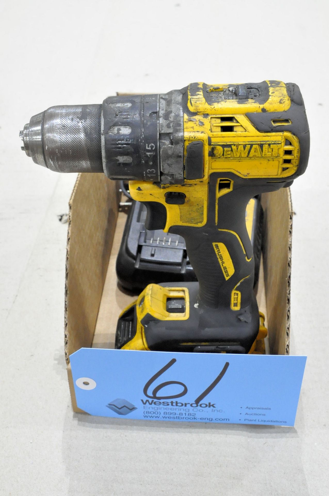 DeWalt 20V Cordless Drill with Battery and Charger in (1) Box