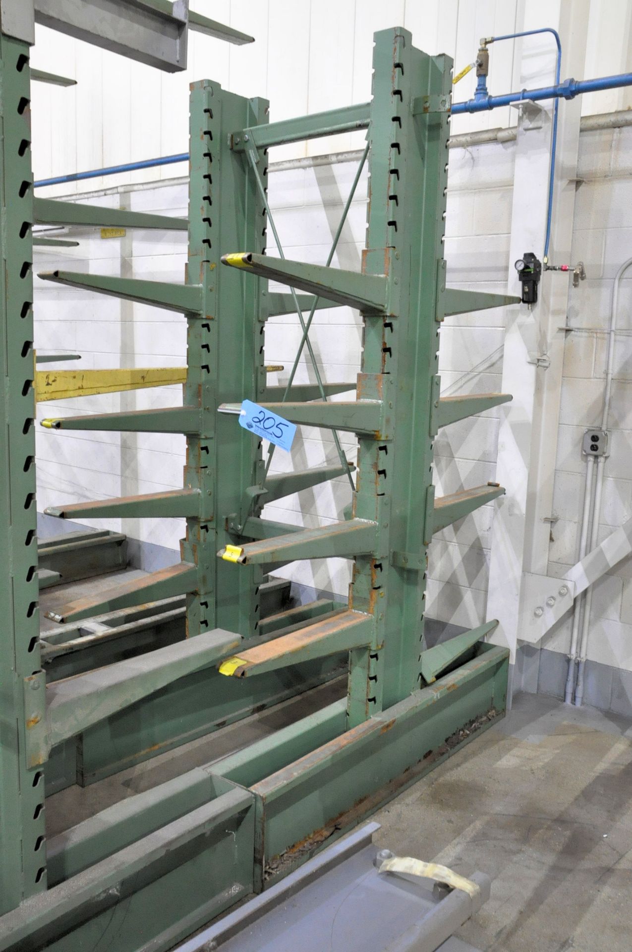 Section Cantilever Rack