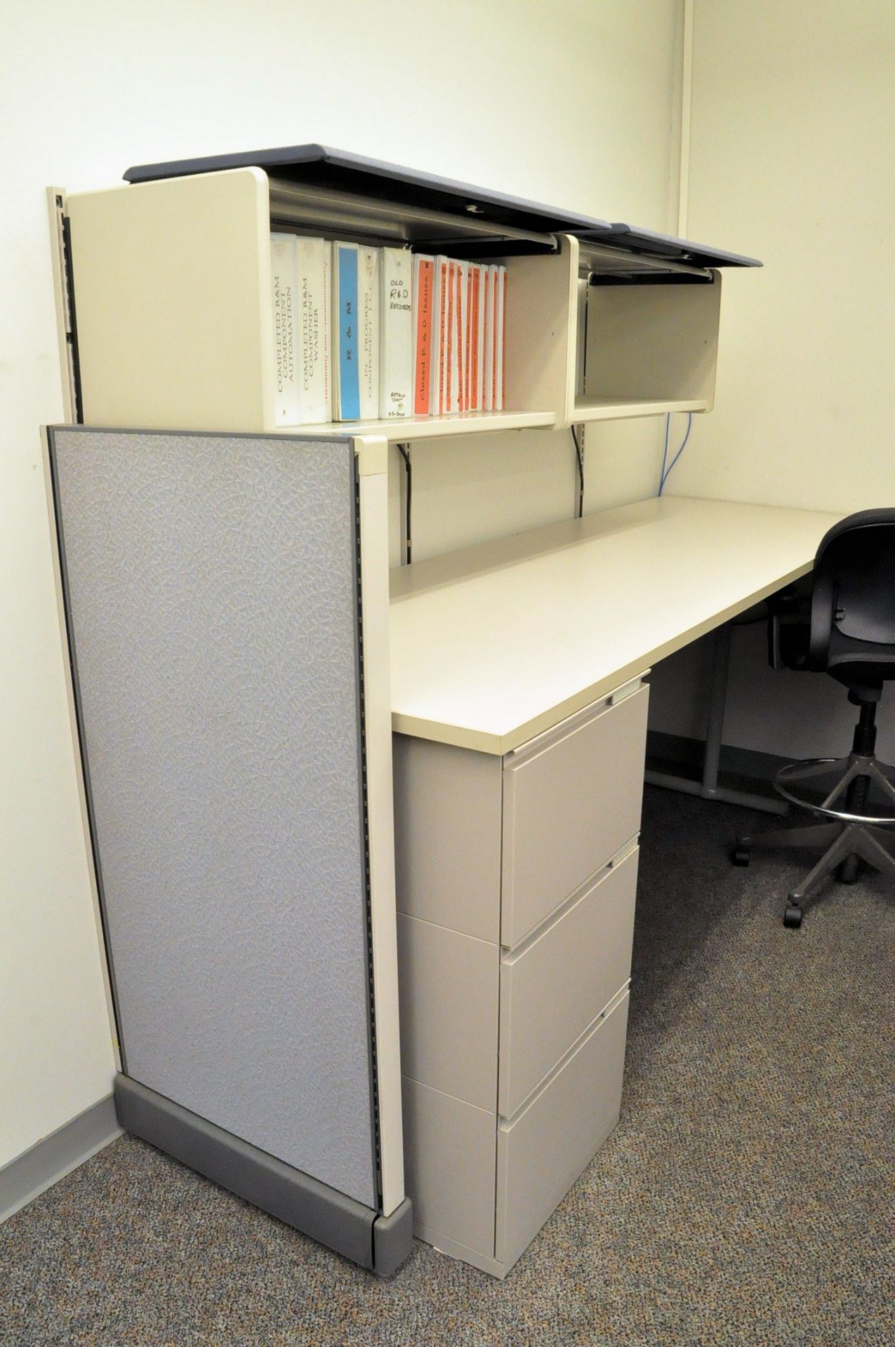 Lot-Cubicle Partition Work Systems in (1) Group in (1) Office, (No - Image 4 of 8