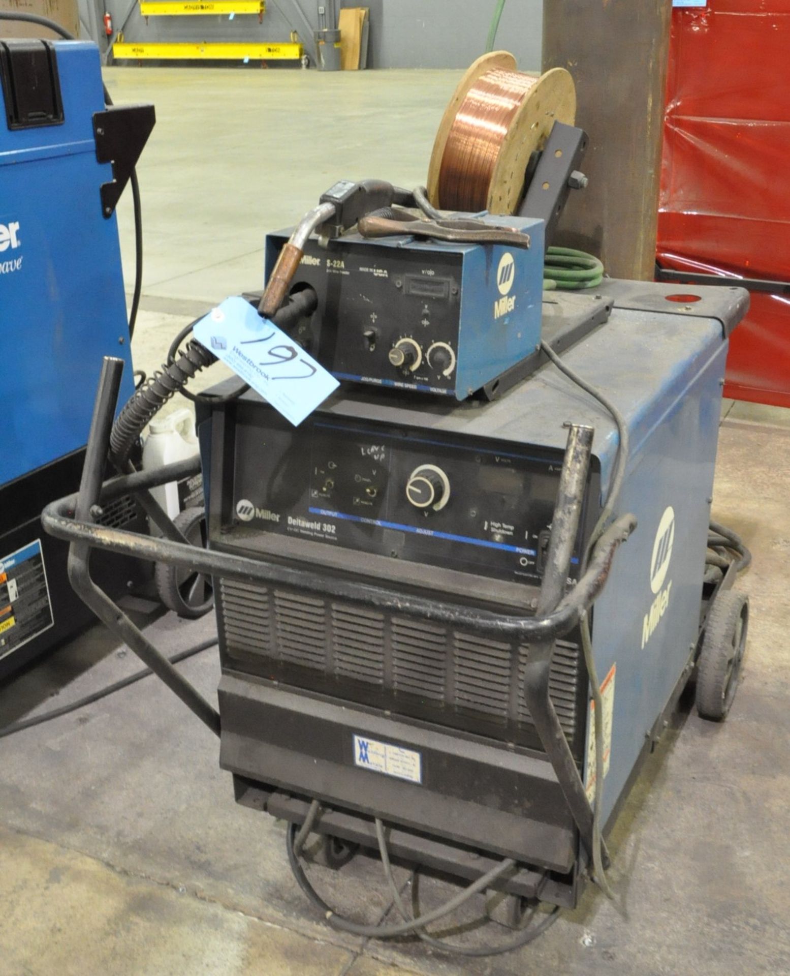 Miller Deltaweld 302, 300-Amp Capacity CV DC Mig Welding Power