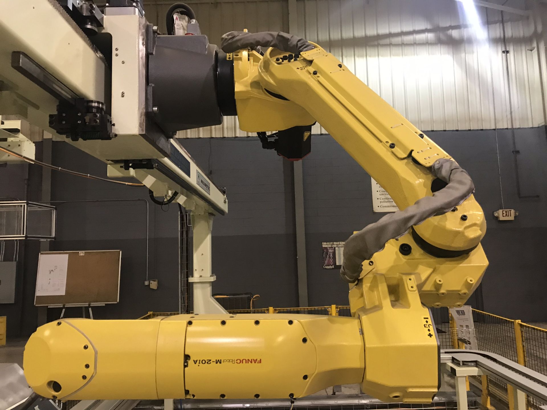 Fanuc M-20iA Flying Gantry Robot, S/n F149191, 5-Meter Stroke, Fanuc System R-30iB Controller - Image 5 of 11