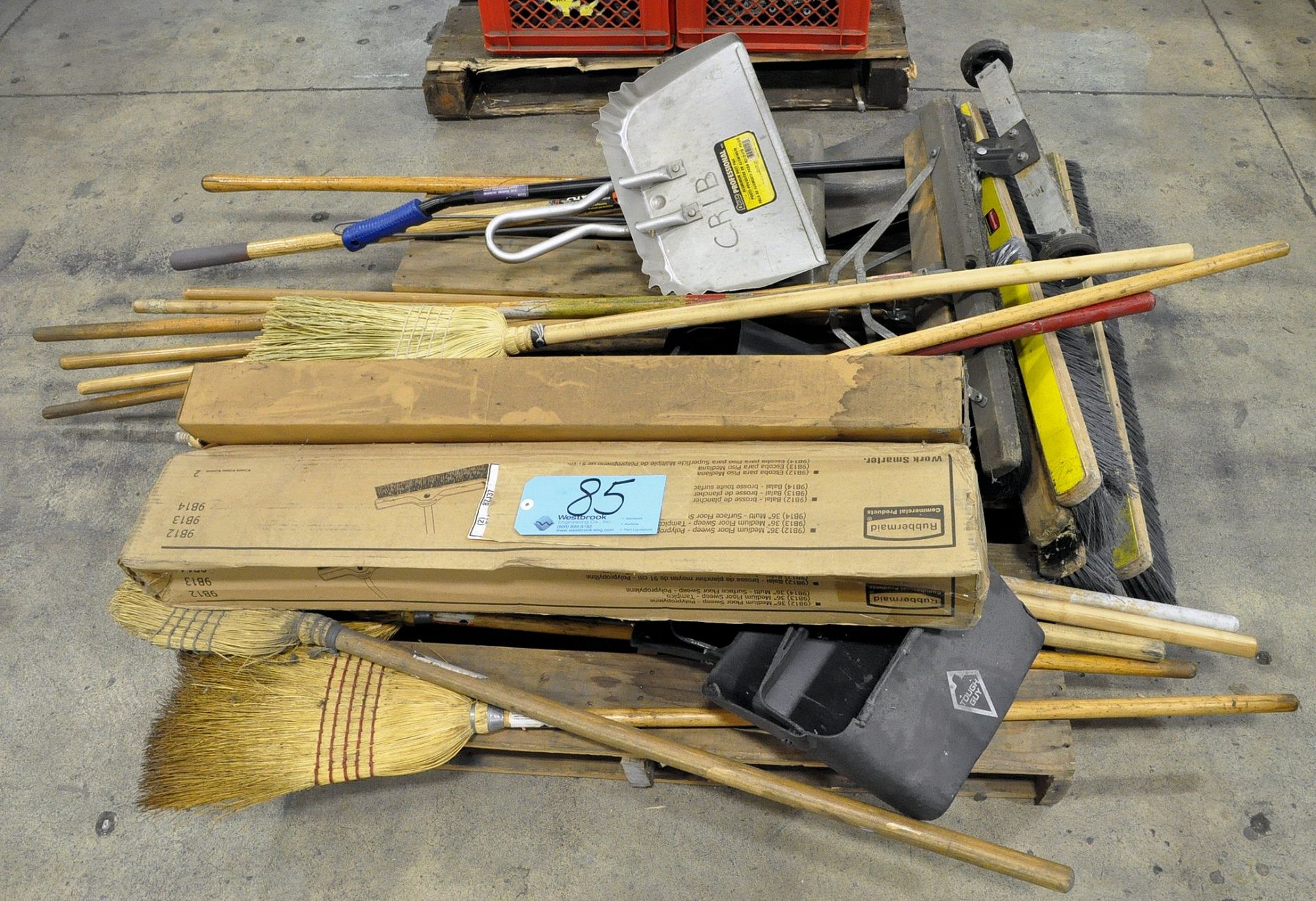 Lot-Cleanup Tools on (1) Pallet