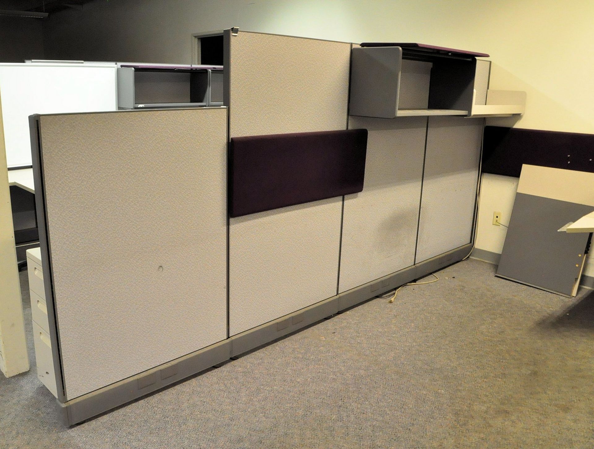 Lot-Cubical Partition Work Systems in (1) Group in (1) Office, - Image 6 of 7