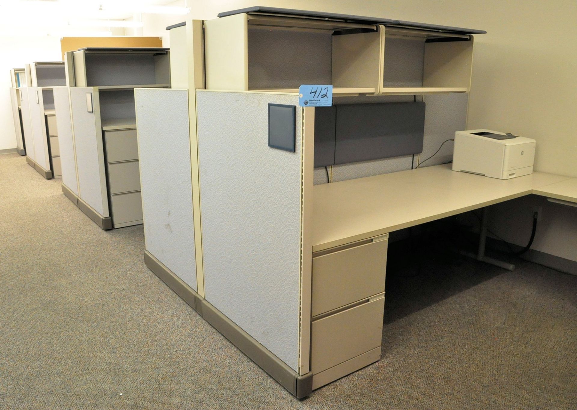 Lot-Cubicle Partition Work Systems in (1) Group in (1) Office, (No