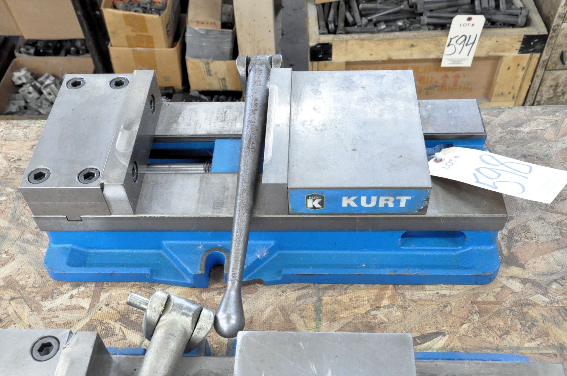 Kurt 8" Machine Vise