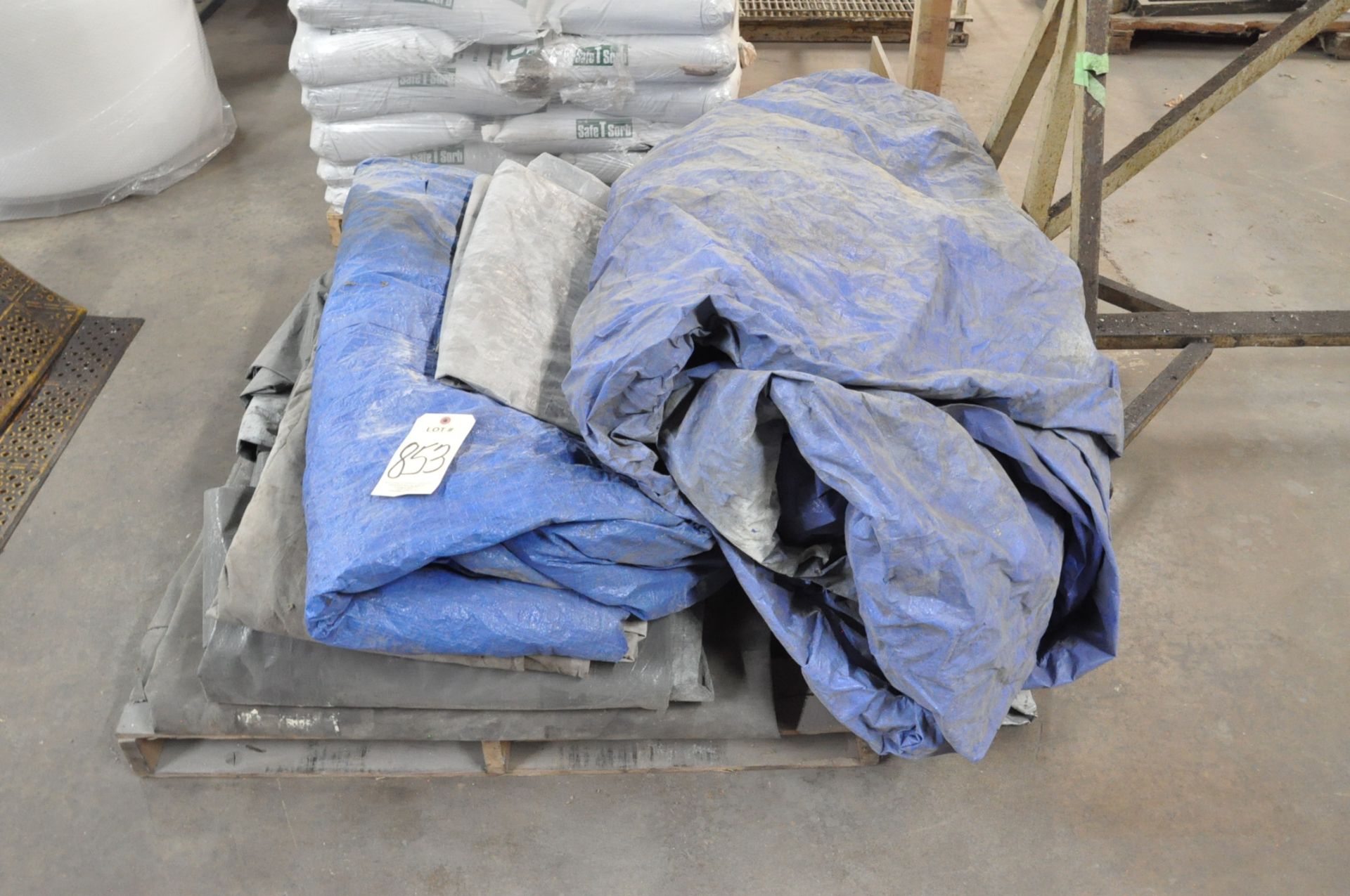 Lot-Tarps on (1) Pallet