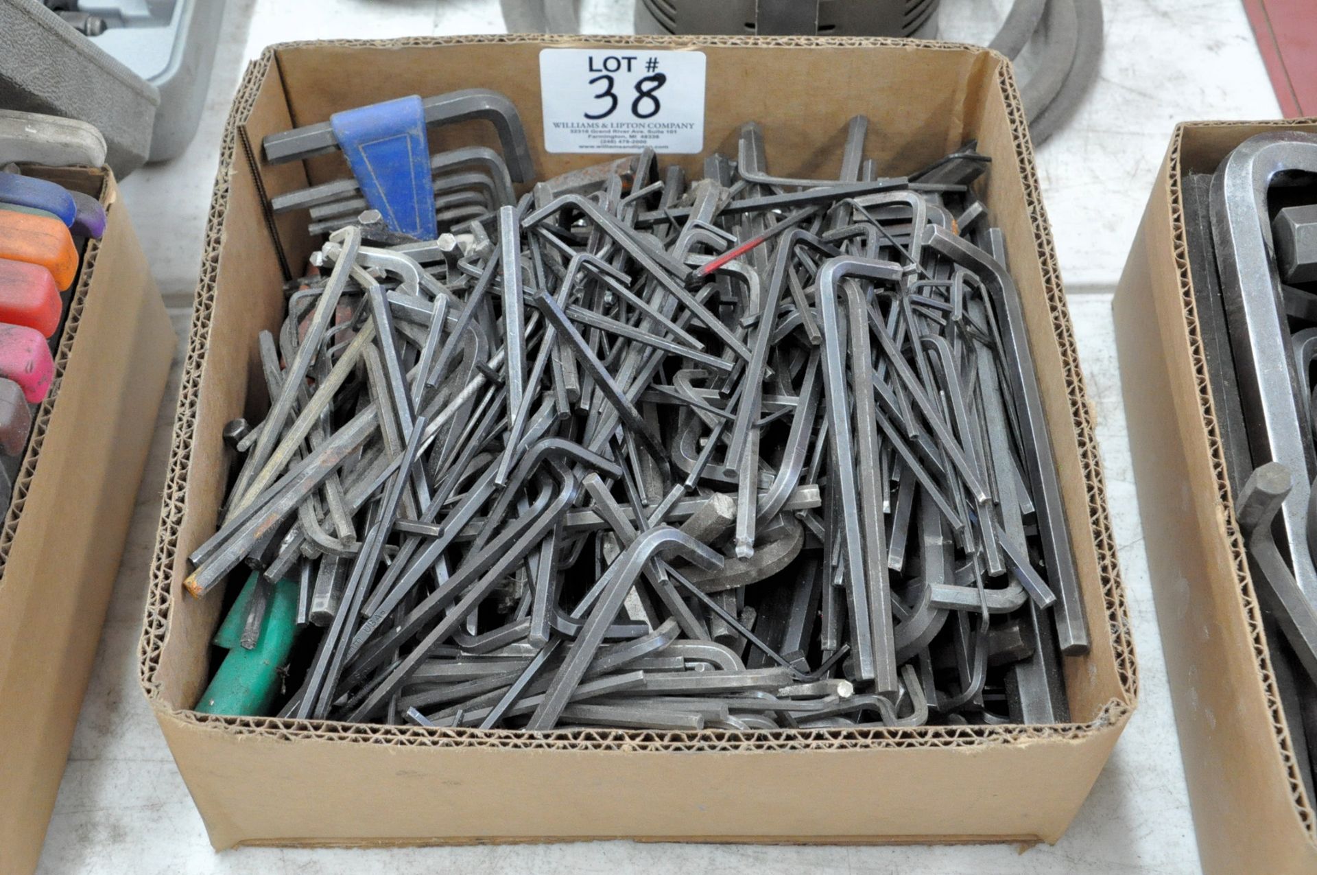 Lot-Allen Wrenches in (1) Box