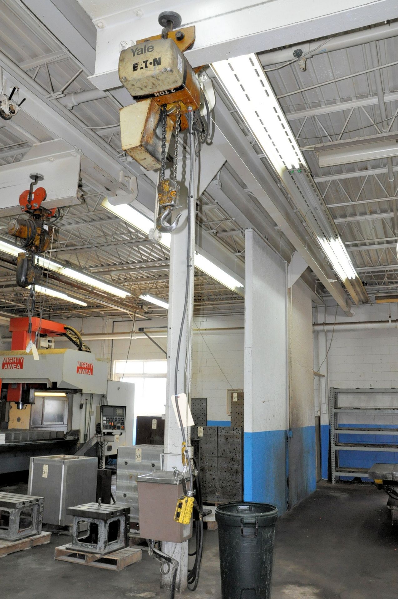 Eaton 2-Ton Capacity Pendant Controlled Electric Hoist with Trolley, (Beam Not Included)