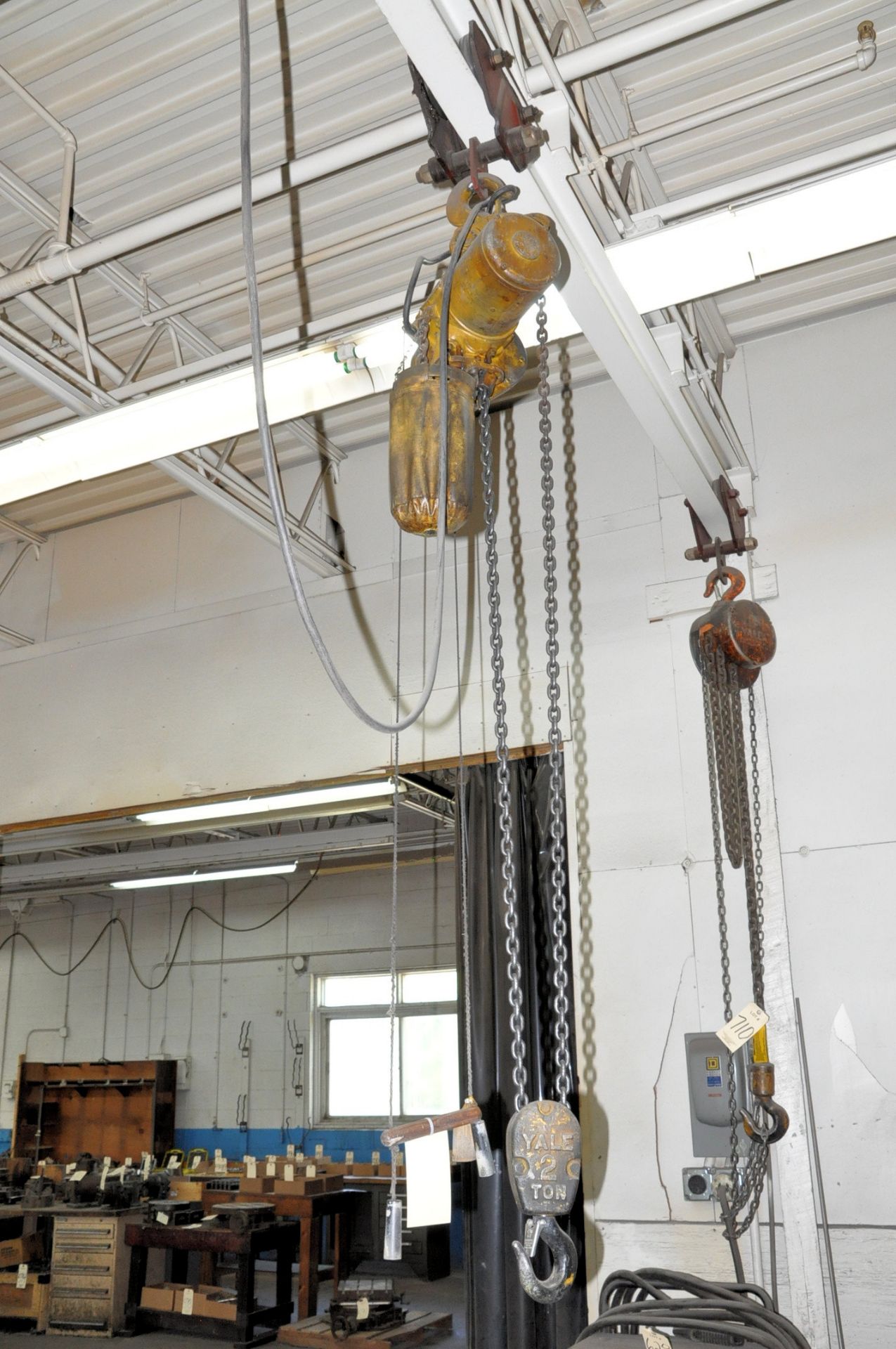 Yale 2-Ton Capacity Electric Hoist with Trolley, (Beam Not Included)