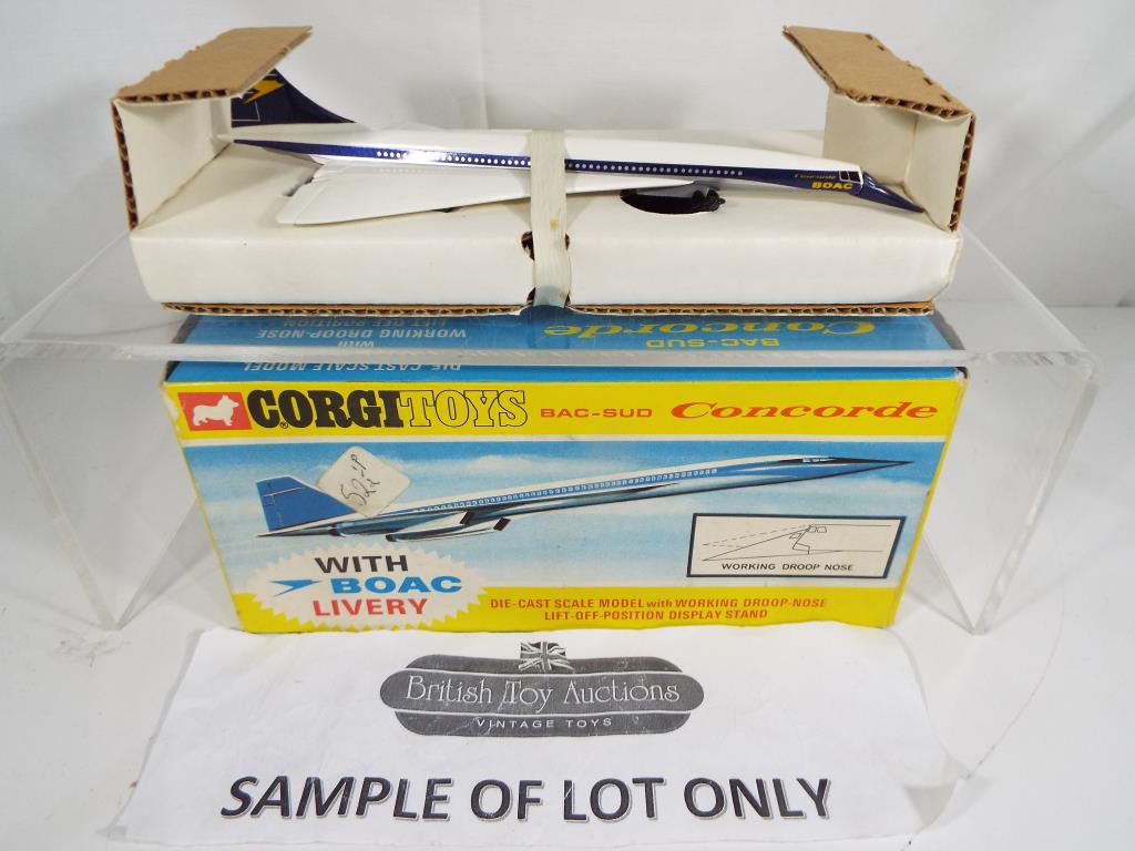 Corgi - Three diecast aeroplanes in original boxes comprising # 650 in British Airways livery, - Image 2 of 8