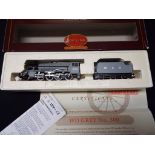 Hornby Top Link - OO gauge 2-8-0 locomotive WD class 8F op no 300, WD, battleship grey livery',