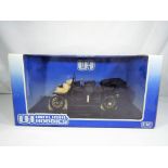 Universal Hobbies - a 1:18 scale Ford Model T Touring, m in nm box.