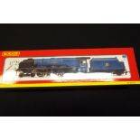 Hornby - OO gauge BR 4-6-2 locomotive Princess Coronation class 'City of Edinburgh', super detail,