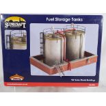 Model railways - Bachmann Scenecraft OO gauge fuel storage tanks # 44-016,