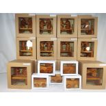 A good lot consisting of 14 boxing bears and five push along ducks in original boxes.