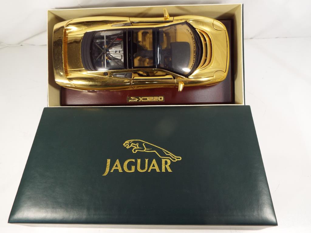 Jaguar - a rare 1:18 scale gold plated Jaguar XJ220 on wooden plinth with original presentation box, - Image 2 of 4