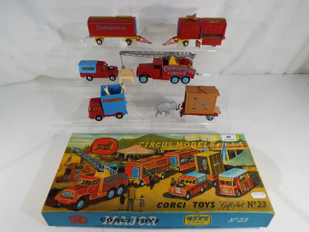 Corgi Toys - Circus Models Gift set No 23, Chipperfields Circus including animals, - Image 2 of 4