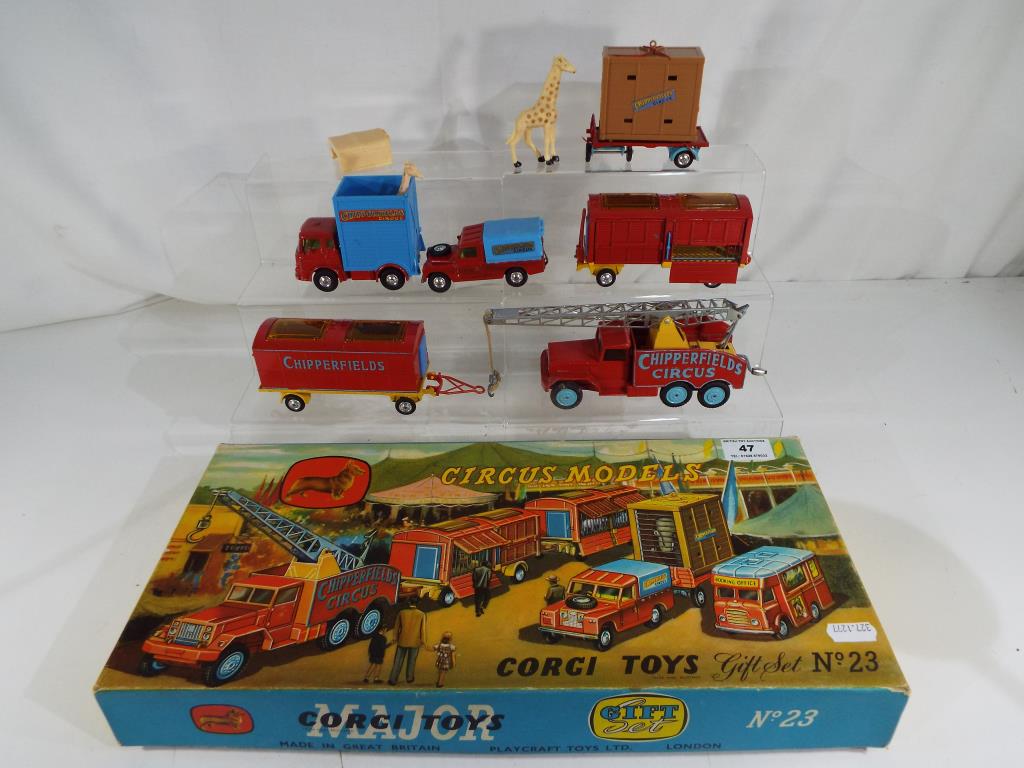 Corgi Toys - Circus Models Gift set No 23, Chipperfields Circus including animals, - Image 3 of 4